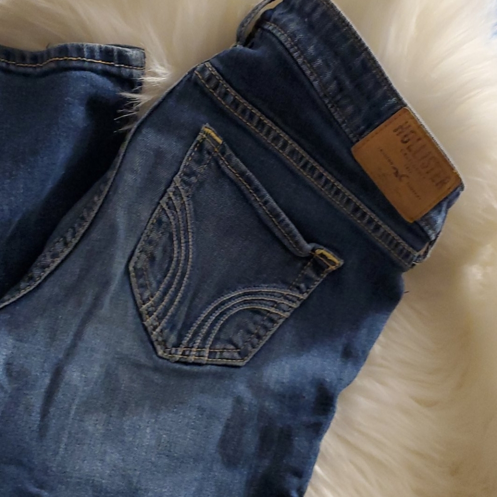 Hollister   size 1 S Jeans  medium wash